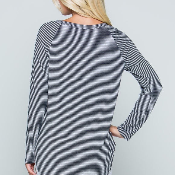 New Navy Floral-Stripe Raglan Top - Picture 2 of 2